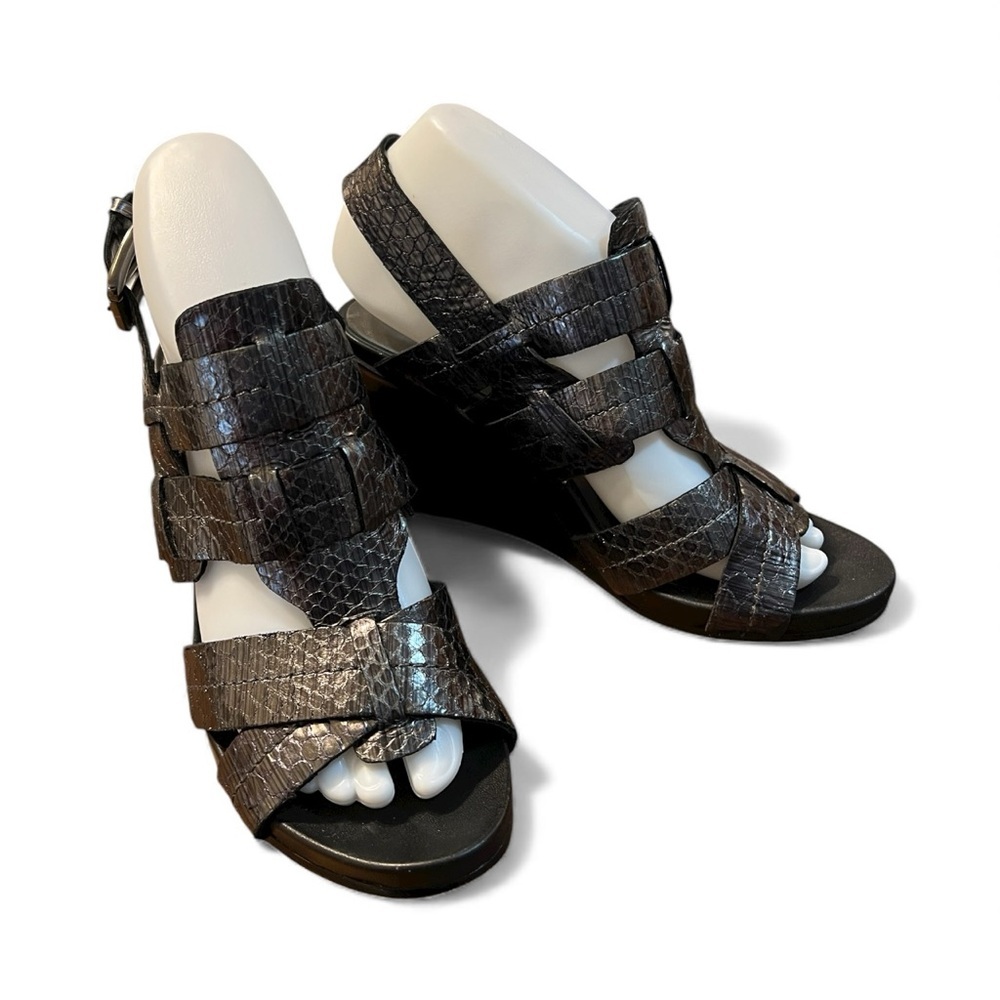Donald Pliner Gaia Pewter Strappy Wedge Reptile Print Sandals Size 7.5M - Picture 2 of 11
